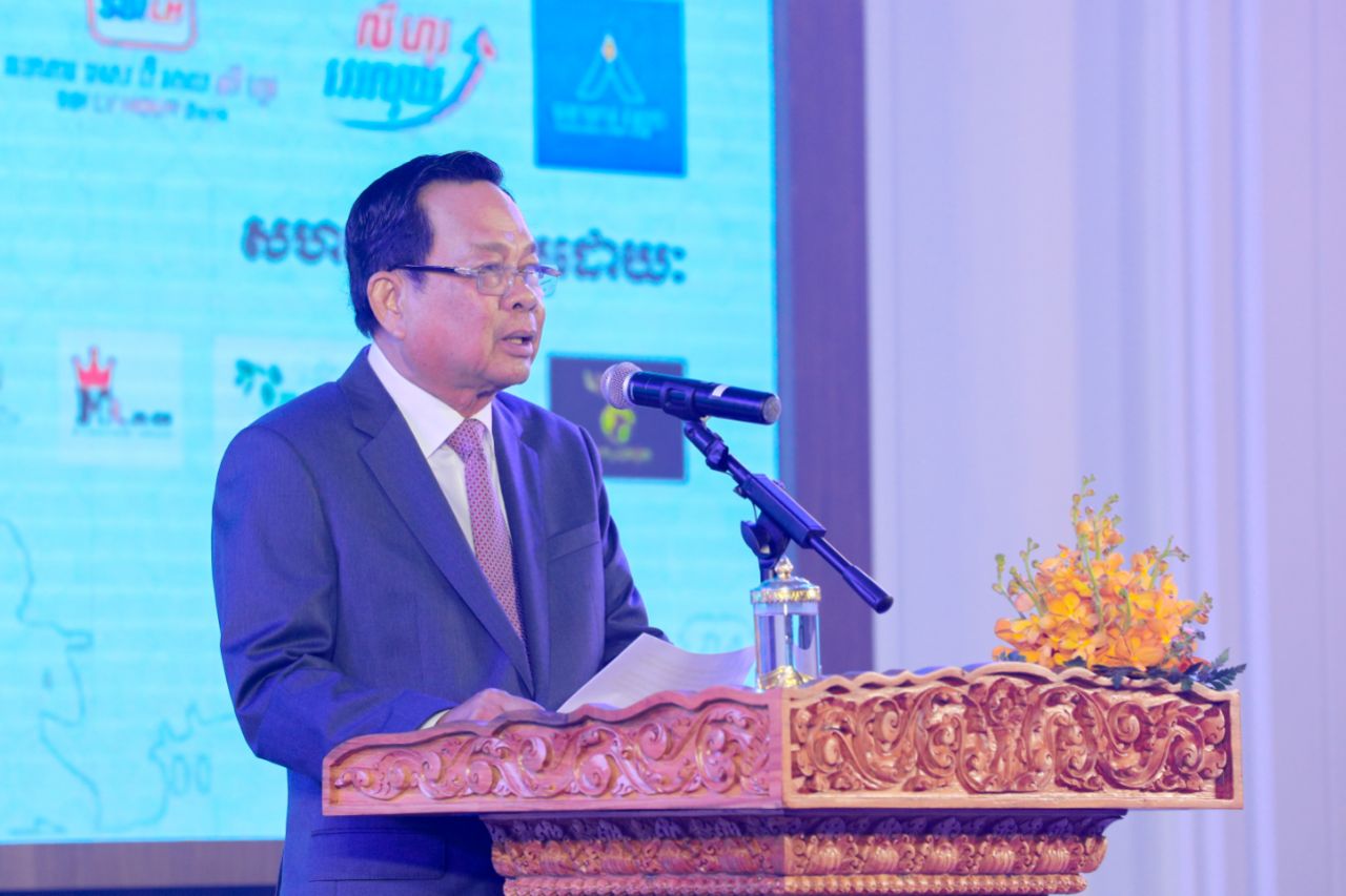 រដ្ឋមន្ត្រីក្រសួងការងារ ផ្សព្វផ្សាយកិច្ចខិតខំលើកស្ទួយកម្មករនិយោជិត ...