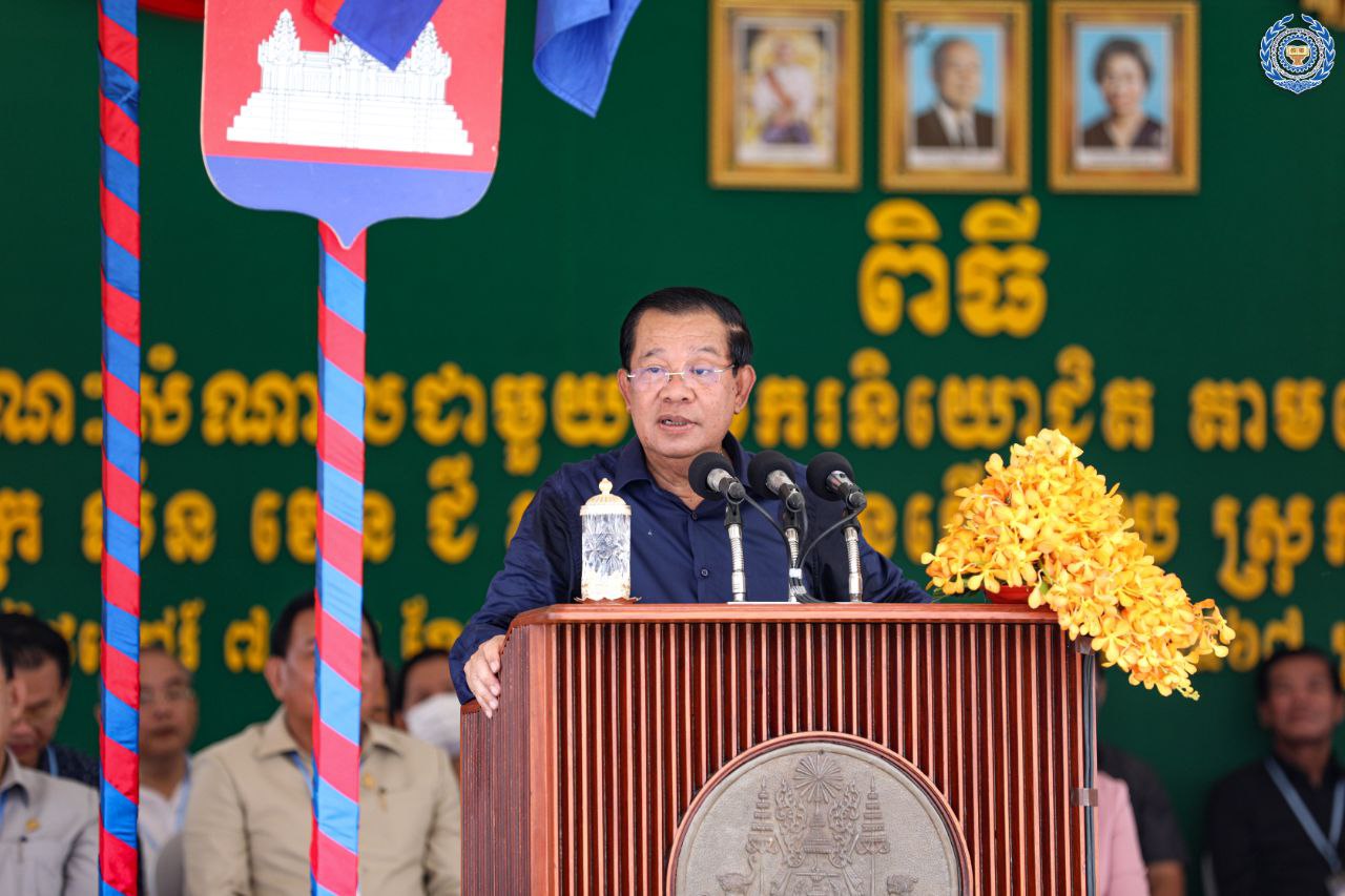 ថ្ងៃនេះ សម្តេចតេជោ ហ៊ុន សែន បានបន្តអញ្ជើញចុះជួបបងប្អូនកម្មករ ...