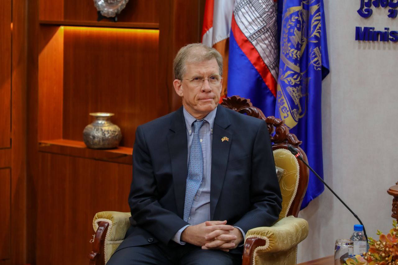 សហរដ្ឋអាមេរិក បន្តកិច្ចសហការគាំទ្រកម្ពុជាលើវិស័យការងារ សន្តិសុខសង្គម ...