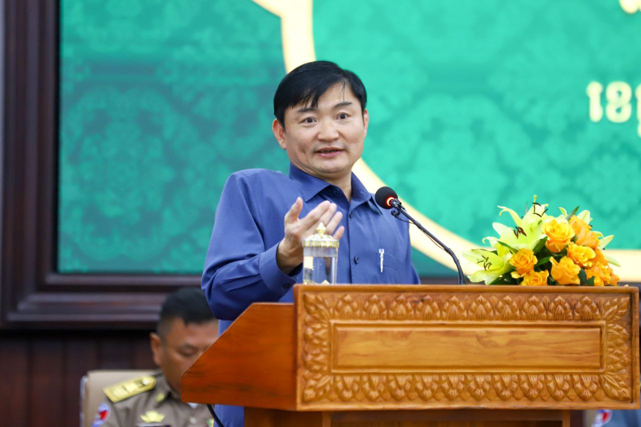 ឯកឧត្តម ហេង សួរ ...