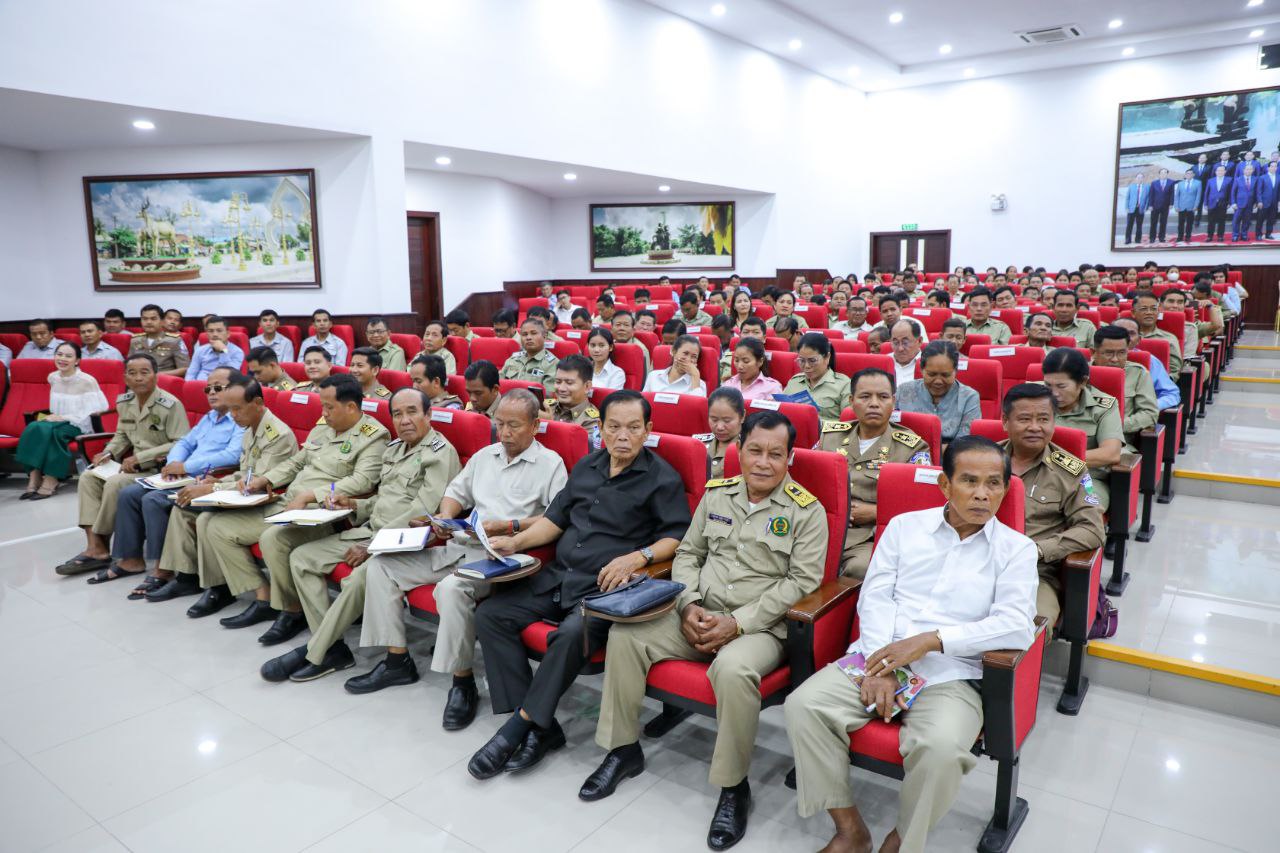 ឯកឧត្តម ហេង សួរ ...
