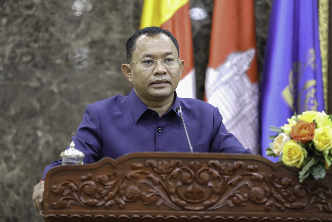 ក្រសួងការងារ ...