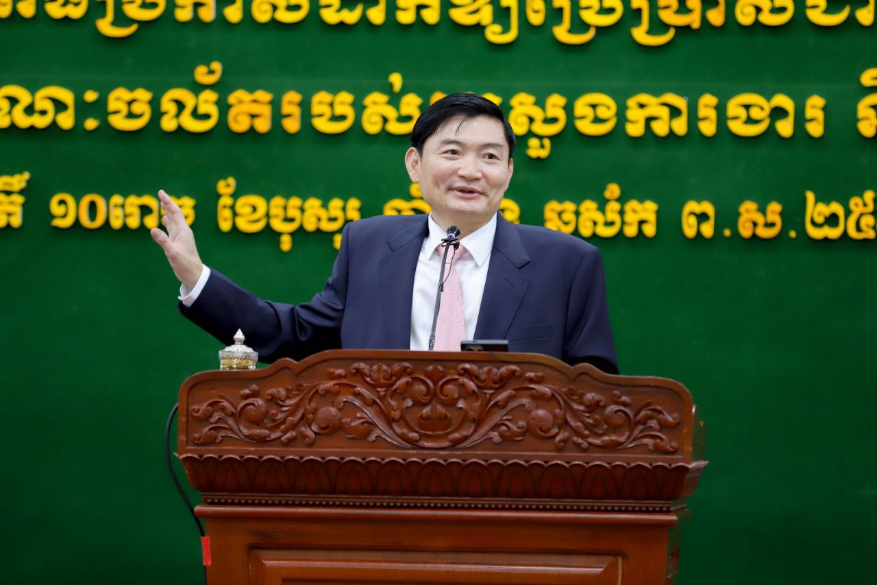 «បញ្ជរសេវាសាធារណៈចល័តបស់ក្រសួងការងារ និងបណ្តុះបណ្តាលវិជ្ជាជីវៈ ...