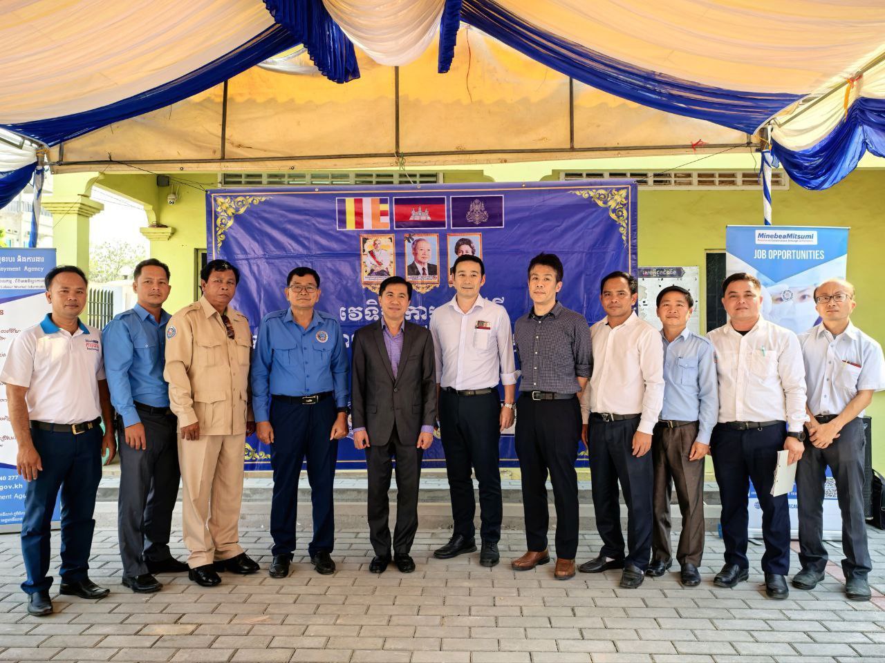 ក្រសួងការងារបានចុះពិនិត្យ តាមដាន ...