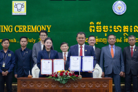 វិទ្យាស្ថានជាតិពហុបច្ចេកទេសកម្ពុជា និងក្រុមហ៊ុន AI FARM ROBOTICS ចុះ MoU ដើម្បីរួមគ្នាអភិវឌ្ឍជំនាញបច្ចេកវិទ្យាស្វ័យប្រវត្តិកម្ម រ៉ូបូត ដ្រូន និងបញ្ញាសិប្បនិម្មិត (AI)