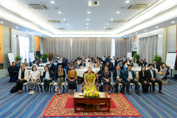 ក្រសួងការងារ ជំរុញការធ្វើអាជីវកម្មប្រកបដោយការទទួលខុសត្រូវ ដើម្បីពង្រឹងការប្រកួតប្រជែង និងការងារសមរម្យ