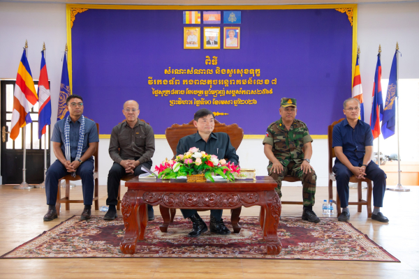 ចងចាំ និងគោរពដឹងគុណជានិច្ចចំពោះវីរកងទ័ពសមរភូមិមុខ! ឯកឧត្តម ហេង សួរ អញ្ជើញចុះសួរសុខទុក្ខ និងនាំយកអំណោយដ៏ថ្លៃថ្លារបស់សម្ដេចធិបតី នាយករដ្ឋមន្ត្រី និងលោកជំទាវបណ្ឌិត ជូនវីរកងទ័ពនៃកងពលតូចអន្តរាគមន៍លេខ៧ ក្នុងខេត្តព្រះវិហារ