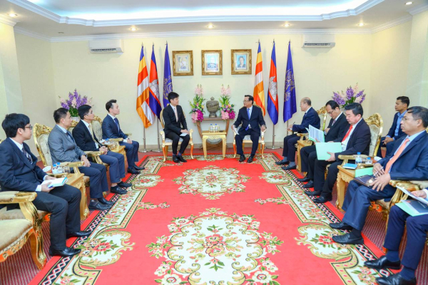 ក្រុមហ៊ុនសំណង់ដ៏ធំរបស់សិង្ហបុរី ត្រូវការកម្លាំងពលកម្មពីកម្ពុជាលើផ្នែកសំណង់ ដើម្បីទៅបម្រើការងារនៅទីនោះ