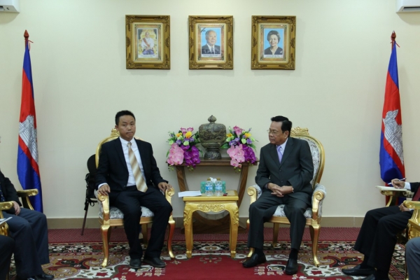 ជំនួបពិភាក្សាការងារជាមួយលោក Zhang Hailong ប្រធាន សភាពាណិជ្ជកម្មខេត្តតៃស៊ូថ (Taizhour) របស់ចិនប្រចាំនៅកម្ពុជា