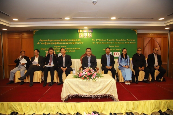 ឯកឧត្តម ម៉ម វណ្ណៈ៖ ច្បាប់ស្តីពីសហជីពបានធានាភាពសុខដុមរមនានៅក្នុងទំនាក់ទំនងវិជ្ជាជីវៈ និងការលើកកម្ពស់សិទ្ធិសេរីភាពអង្គការវិជ្ជាជីវៈ