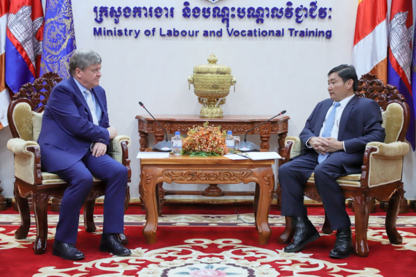 រុស្ស៊ីត្រៀមបន្តជួយកម្ពុជាលើការបណ្តុះបណ្តាលធនធានមនុស្សលើជំនាញបច្ចេកទេស និងវិជ្ជាជីវៈ