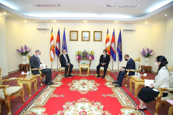 កម្ពុជា-ស៊ុតអ៊ែត បន្តរួមគ្នាសម្រេចឱ្យបាននូវគោលដៅទាំងឡាយដែលបានចែងក្នុងគំនិតផ្តួចផ្តើមកិច្ចព្រមព្រៀងសកល (Global Deal Initiative)