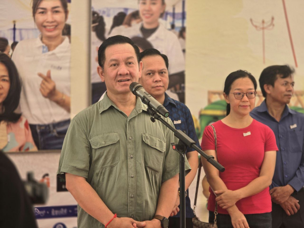 សមាគមមិត្តយើង សហការជាមួយក្រសួងការងារ រៀបចំកម្មវិធីកាត់សក់ដោយឥតគិតថ្លៃ ជូនបងប្អូនកម្មករនិយោជិតនិងប្រជាពលរដ្ឋ ទទួលបានសិរីសួស្ដីមុនចូលឆ្នាំថ្មីប្រពៃណីជាតិខ្មែរ