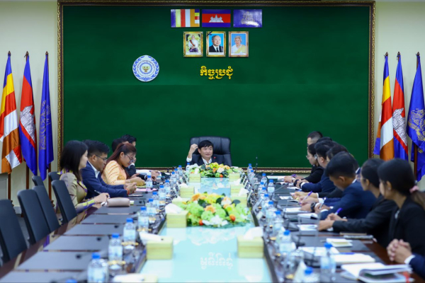 ឯកឧត្តម ហេង សួរ ផ្តាំផ្ញើឱ្យនិស្សិតជ័យលាភីអាហារូបករណ៍ទៅសិក្សានៅជប៉ុនធ្វើជាអ្នកទីផ្សារផ្សព្វផ្សាយឱ្យកម្ពុជាលើឆាកអន្តរជាតិ