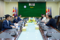 ឯកឧត្តម ហេង សួរ ពិភាក្សាជាមួយតំណាង IDP Education និងធុរកិច្ចអូស្រ្តាលី ដើម្បីពង្រីកកិច្ចសហការលើការបណ្តុះបណ្តាលវិជ្ជាជីវៈ (TVET) និងបញ្ជ្រាបចំណេះដឹងភាសាអង់គ្លេសនៅកម្ពុជា