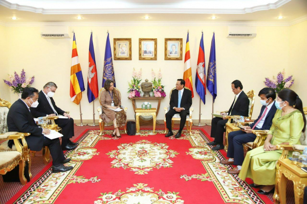 រដ្ឋមន្ត្រីក្រសួងការងារ៖ ADB កំពុងរៀបចំ គម្រោងជំនាញសម្រាប់សេដ្ឋកិច្ចនាពេលអនាគត ដើម្បីជួយឧស្សាហកម្មនៅកម្ពុជា មានភាពប្រសើរឡើង