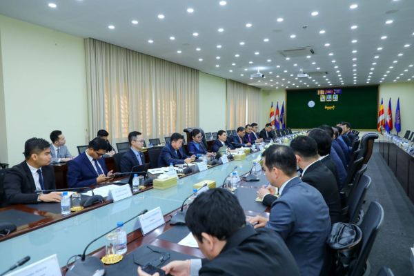 រដ្ឋមន្ត្រីក្រសួងការងារ និងបណ្តុះបណ្តាលវិជ្ជាជីវៈ ថ្លែងអំណរគុណក្រុមហ៊ុនជប៉ុនដែលបន្តបណ្តុះបណ្តាលសាលាបច្ចេកទេសនៅកម្ពុជា