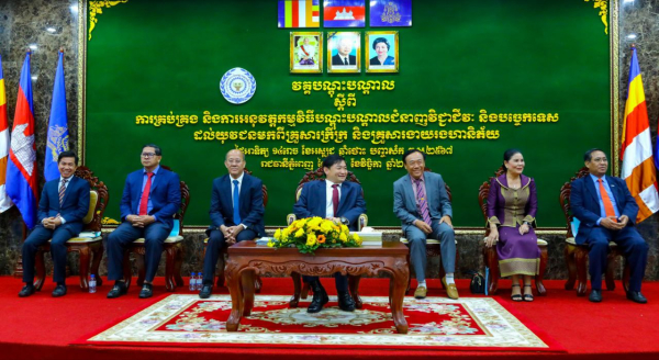 ឯកឧត្តម ហេង សួរ បើកវគ្គបណ្តុះបណ្តាលដល់មន្ត្រីដើម្បីធានាការគ្រប់គ្រង និងការអនុវត្តកម្មវិធីបណ្តុះបណ្តាលថ្នាក់ជាតិលើក្រុមគោលដៅ១,៥លាននាក់