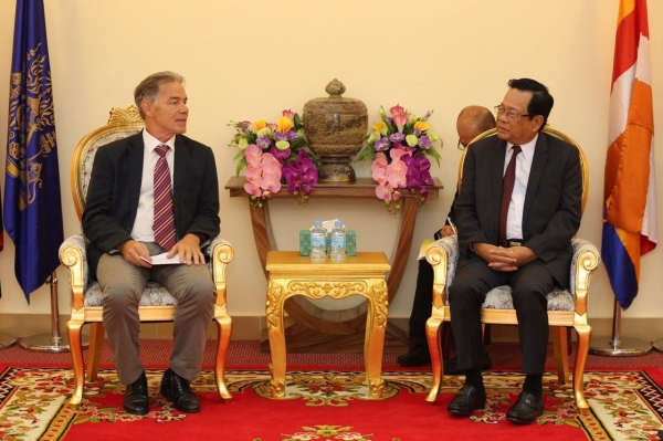 ក្រសួងការងារ និងអង្គការ GIZ  សហការអនុវត្តកម្មវិធី&ldquo;គម្រោងពង្រឹងនិរន្តរភាពវិស័យវាយនភណ្ឌ និង កាត់ដេរនៅទ្វីបអាស៊ី&rdquo;