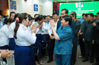 ឯកឧត្ដមរដ្ឋមន្ត្រី ប្រកាសផ្ដល់អាហារូបករណ៍ដល់សិស្សានុសិស្សដែលទើបប្រឡងមធ្យមសិក្សាទុតិយភូមិក្នុងស្រុកកំពង់សៀមឱ្យសិក្សានៅតាមគ្រឹះស្ថានអប់រំបណ្តុះបណ្តាលបច្ចេកទេស និងវិជ្ជាជីវៈ