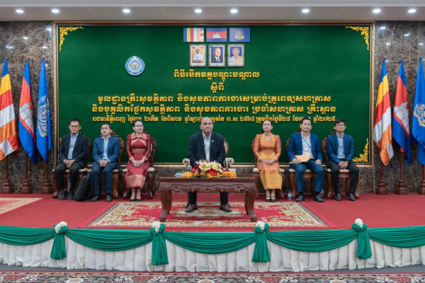 នាយកដ្ឋានពេទ្យការងារបើកវគ្គបណ្តុះបណ្តាល ស្តីពី &laquo;គ្រូពេទ្យសហគ្រាស&raquo; ដើម្បីផ្តល់ចំណេះដឹងមូលដ្ឋានគ្រឹះ ផ្នែកសុវត្ថិភាព និងសុខភាពការងារនៅតាមសហគ្រាស