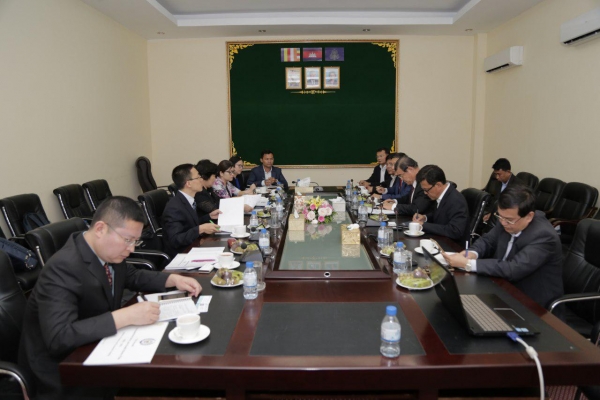 ចិនបន្តស្វែងយល់បន្ថែមលើផ្នែកសុខភាព និងសុវត្ថិភាពក្នុងវិស័យការងារនៅកម្ពុជា