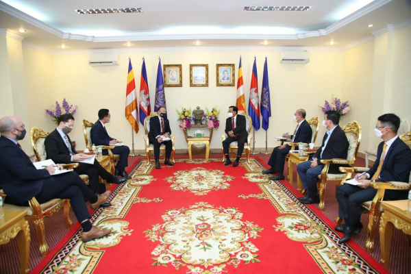 អគ្គរាជទូតអូស្ត្រាលី ចូលជួបរដ្ឋមន្ត្រីការងារកម្ពុជា ដើម្បីជម្រាបជូនពីគម្រោងផ្តល់ទិដ្ឋាការ ផ្នែកកសិកម្ម