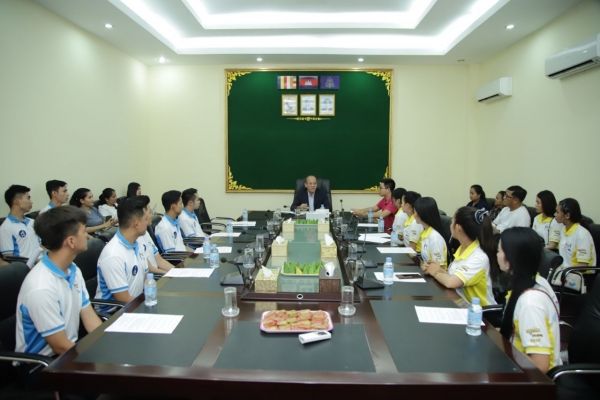 បេក្ខជន-បេក្ខនារី​សម្រស់​ឯក​វាយនភណ្ឌ​ឆ្នាំ​២០១៩ ចូលរួមវគ្គបណ្ដុះបណ្ដាលស្ដីពីច្បាប់ការងារនិងចំណេះដឹងទូទៅ