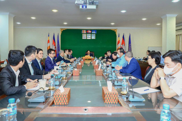 កិច្ចប្រជុំត្រៀមសម្រាប់ការអនុវត្ត បើកផ្តល់ប្រាក់ឧបត្ថម្ភជូនកម្មករនិយោជិតដែលត្រូវបានរោងចក្រព្យួរកិច្ចសន្យាការងារដោយវិបត្តិសេដ្ឋកិច្ចសកល