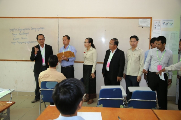 បេក្ខជនជាង១ពាន់នាក់ ចូលរួមប្រឡងជ្រើសរើសមន្ត្រីក្របខណ្ឌក្រសួងការងារ ឆ្នាំ២០១៨