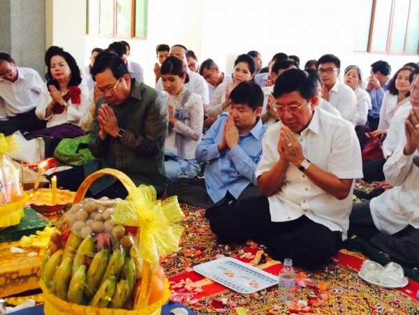 ពិធីសូត្រមន្ត ក្នុង​ពិធីបុណ្យ​ចូលឆ្នាំ​ប្រពៃណី​ជាតិ​ខ្មែរ​