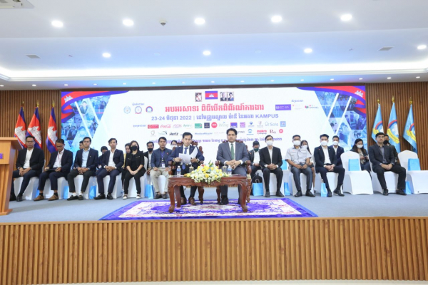 ពិព័រណ៍ការងាររយៈពេល២ថ្ងៃបានចាប់ផ្តើមហើយនៅថ្ងៃនេះ ដោយផ្តល់ឱកាសការងារជាង ៣ពាន់កន្លែងដល់យុវជន