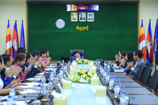 ក្រសួងការងារប្រមូលធាតុចូលពីអង្គការអន្តរជាតិ ដើម្បីរៀបចំទារកដ្ឋានសហគមន៍សម្រាប់កម្មករឱ្យមានស្តង់ដាអន្តរជាតិ