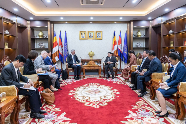 ស្វីសសន្យាបន្តគាំទ្រការបណ្តុះបណ្តាលជំនាញបច្ចេកទេស ដើម្បីកសាងសមត្ថភាពសិក្ខាកាមកម្ពុជាឱ្យកាន់តែរីកចម្រើន