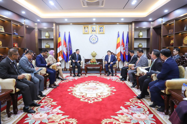 កម្ពុជានិងម៉ាឡេស៊ី ឯកភាពពង្រឹងកិច្ចសហប្រតិបត្តិការលើវិស័យការងារ និងស្វែងរកកិច្ចសហការក្នុងវិស័យបណ្តុះបណ្តាលវិជ្ជាជីវៈ