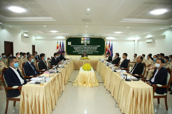 ឯកឧត្តម អុិត សំហេង ផ្តល់អនុសាសន៍បន្ថែមដល់មន្ត្រី ប.ស.ស ត្រូវដាក់ចិត្តបម្រើឲ្យអស់កម្លាំងកាយចិត្តចំពោះអ្នកដែលទៅទទួលសេវា