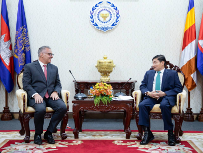 ក្រសួងការងារ និងបណ្តុះបណ្តាលវិជ្ជាជីវៈ និងអង្គការបណ្តុះបណ្តាល និងវឌ្ឍនភាពកម្ពុជា ចុះហត្ថលេខាលើកិច្ចព្រមព្រៀង ដើម្បីជំរុញការបណ្តុះបណ្តាលជំនាញវិជ្ជាជីវៈ ផ្នែកបដិសណ្ឋារកិច្ច និងទេសចរណ៍ដល់យុវជនកម្ពុជា