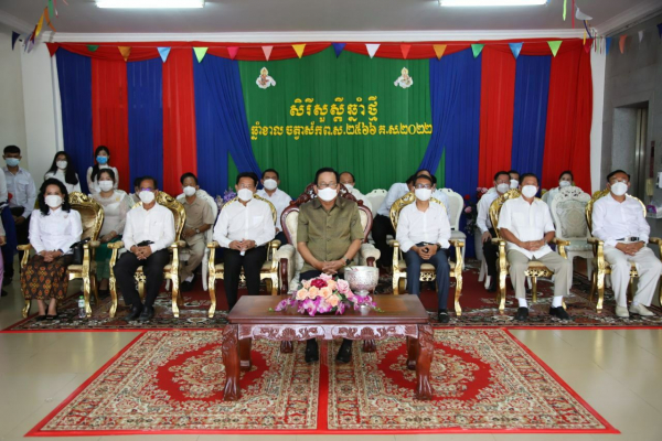 ថ្នាក់ដឹកនាំ មន្ត្រីរាជការក្រសួងការងារ និងបណ្តុះបណ្តាលវិជ្ជាជីវៈ រៀបចំពិធីសូត្រមន្តលើករាសីសម្រាប់ឆ្នាំថ្មី