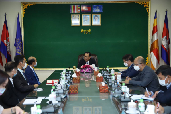 សមាគមផលិតស្បែកជើង និងផលិតផលិតផលធ្វើដំណើរ ចូលជួបរដ្ឋមន្ត្រីក្រសួងការងារ ដើម្បីសុំអនុសាសន៍ និងគាំទ្របន្ថែមទៀតពីក្រសួង