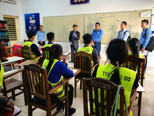 ក្រសួងការងារបានចុះពិនិត្យ តាមដាន និងវាយតម្លៃការអនុវត្តកម្មវិធីបណ្តុះបណ្ដាលជំនាញវិជ្ជាជីវៈ និងបច្ចេកទេស TVET គ្រប់កម្រិត ជាពិសេសកម្មវិធី TVET ១,៥M
