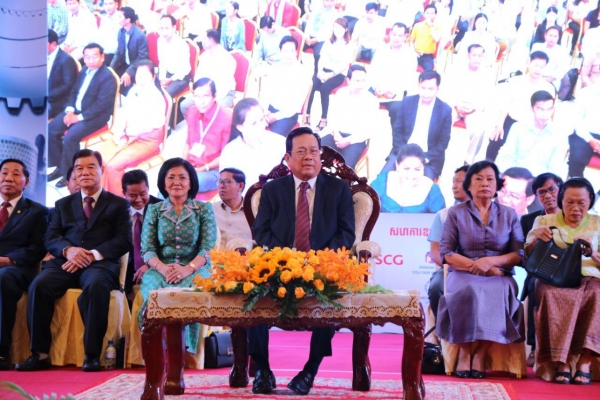 នៅកម្ពុជាបច្ចុប្បន្នមានការងារ ១០ប្រភេទ ដែលថៅកែពិបាករកកម្លាំងពលកម្ម